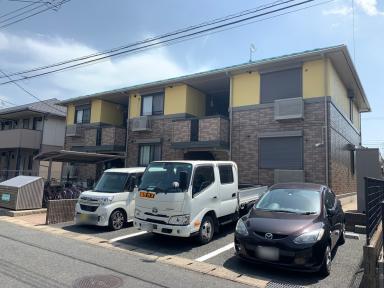 アパートの外装リフォーム 金属屋根カバー工事と外壁塗装